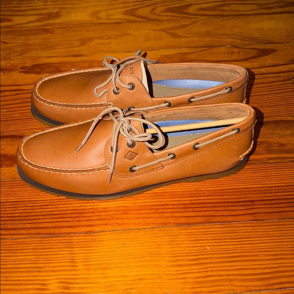 Men’s Sperry Boat Shoe - Picture 2 of 11